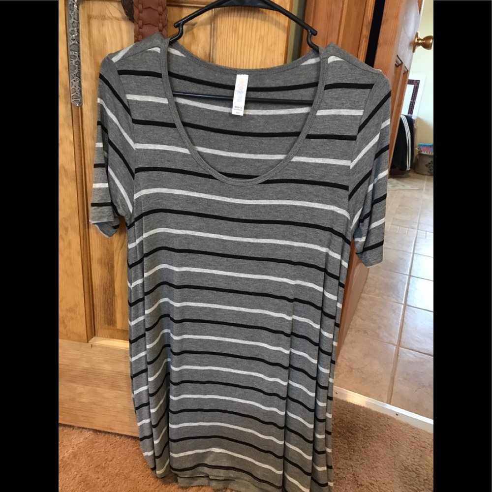 LuLaRoe top